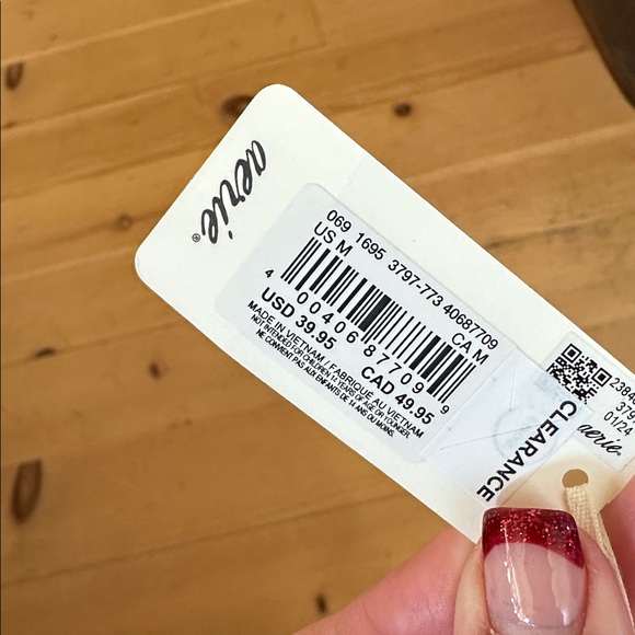 Light Mint Green Arrie One Piece smoothez tank. Size M - Picture 10 of 10